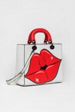 BE CALM AND KISS ME - Image 8